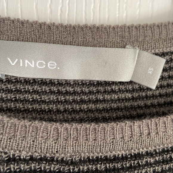 VINCE 100% cashmere striped sweater - Picture 4 of 11